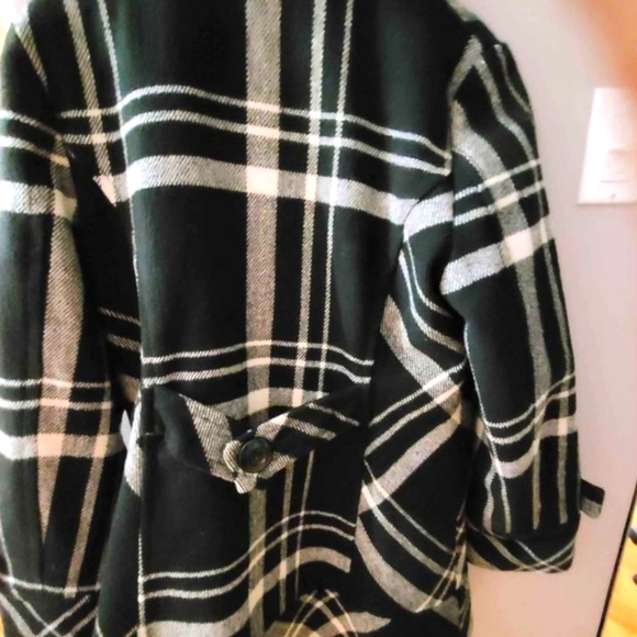 Women beatiful coat - Picture 4 of 6